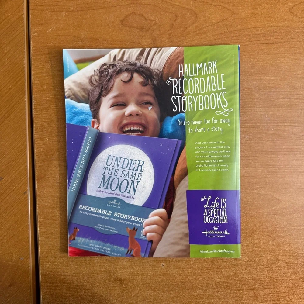 Hallmark Cookbook with‎ Blue and White Cover